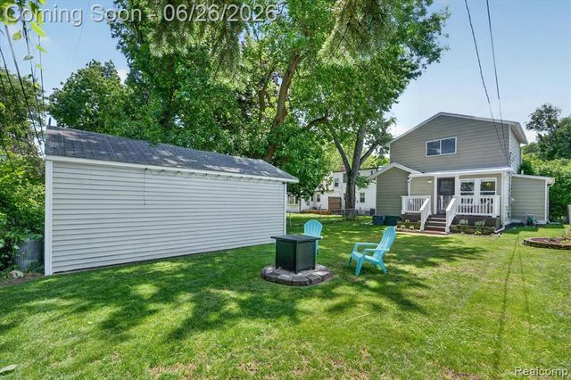 629 Bowers Street, Clawson, MI 48017