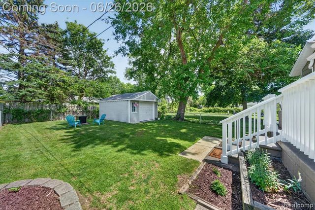 629 Bowers Street, Clawson, MI 48017