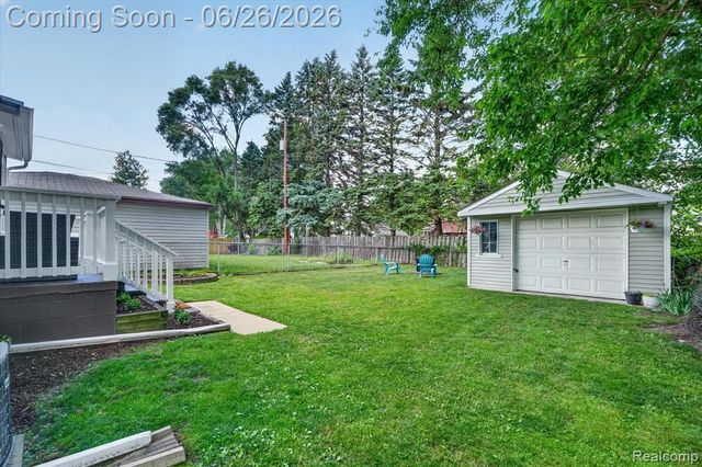 629 Bowers Street, Clawson, MI 48017