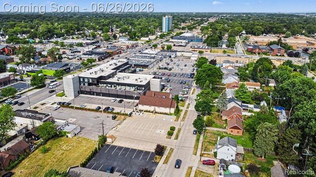 629 Bowers Street, Clawson, MI 48017