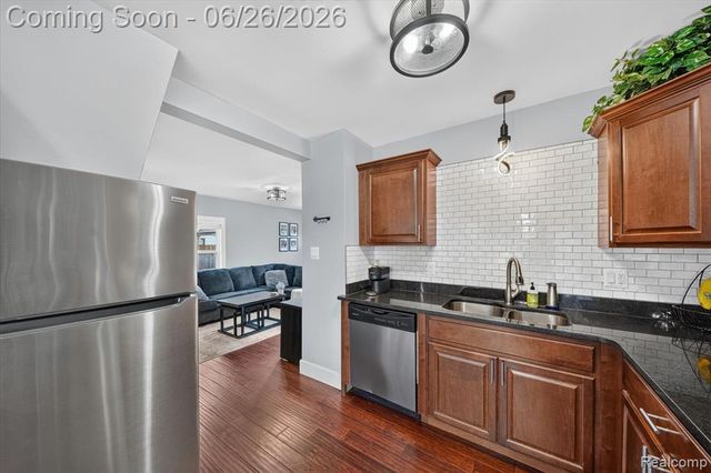 629 Bowers Street, Clawson, MI 48017