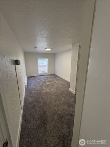 2110 NE 85th Street, Seattle, WA 98115