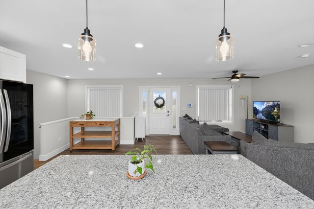 10950 Fairview Avenue, Osceola, IN 46561