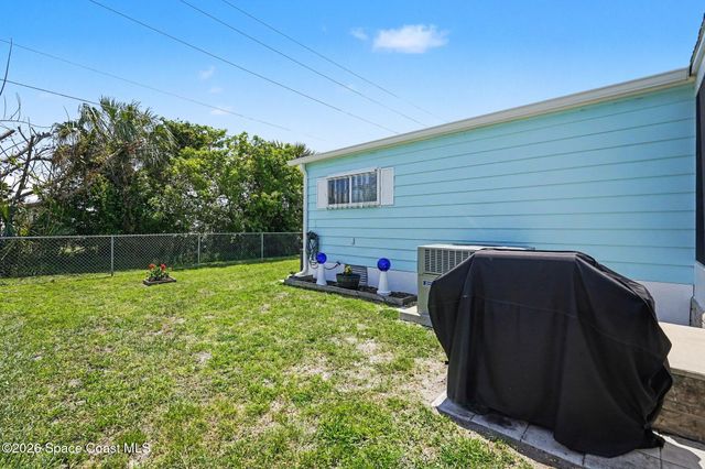 823 Vireo Drive, Barefoot Bay, FL 32976