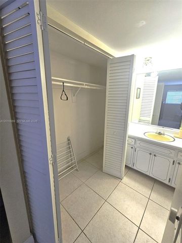 2097 S Ocean Dr 305, Hallandale Beach, FL 33009