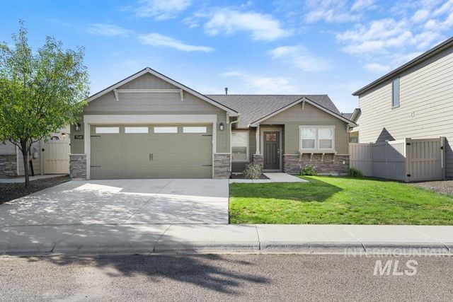 7549 W Corona Dr, Boise, ID 83709 property photo
