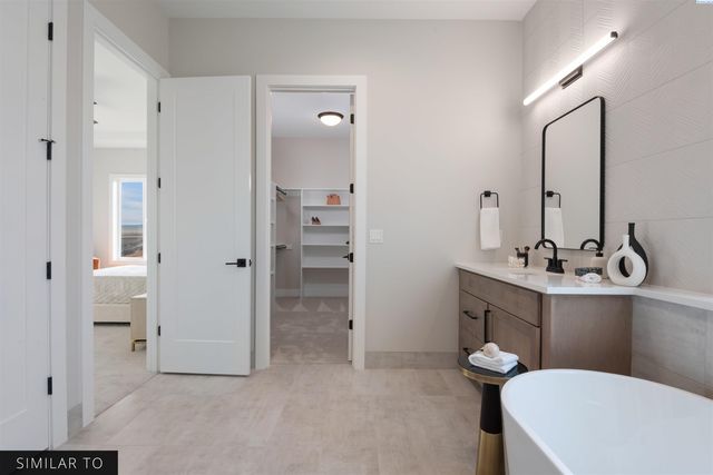 240 Taylor Lane, Pasco, WA 99301