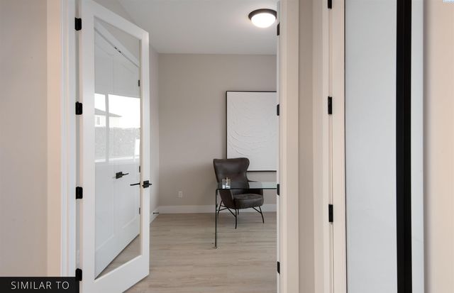 240 Taylor Lane, Pasco, WA 99301