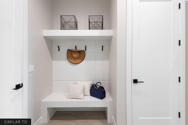 240 Taylor Lane, Pasco, WA 99301