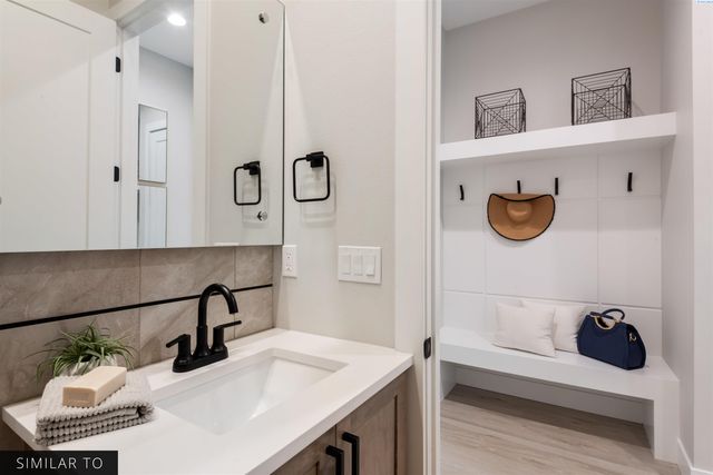 240 Taylor Lane, Pasco, WA 99301