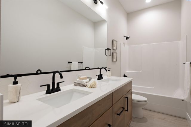 240 Taylor Lane, Pasco, WA 99301