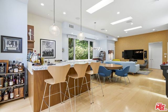 4101 Clear Valley Drive, Encino, CA 91436