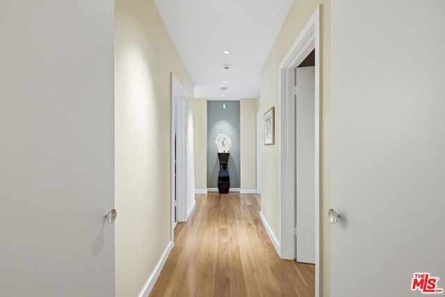 4101 Clear Valley Drive, Encino, CA 91436