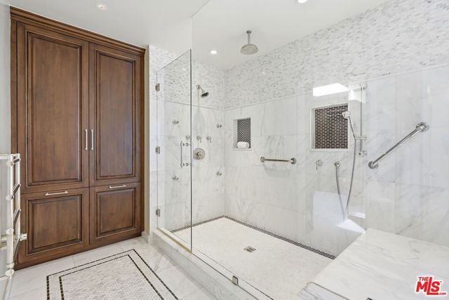 4101 Clear Valley Drive, Encino, CA 91436