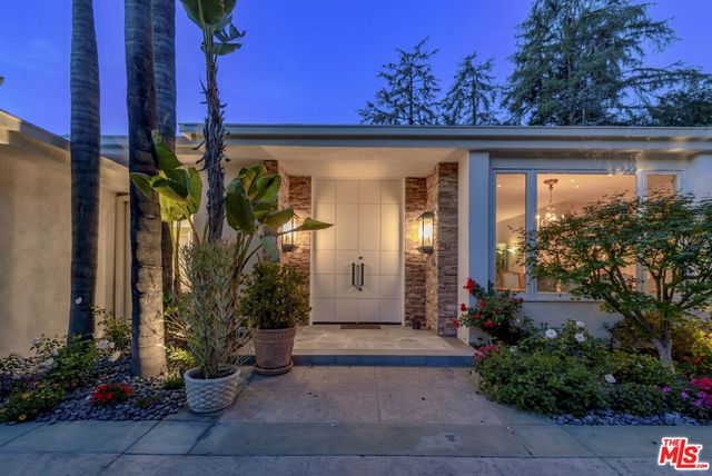 4101 Clear Valley Drive, Encino, CA 91436