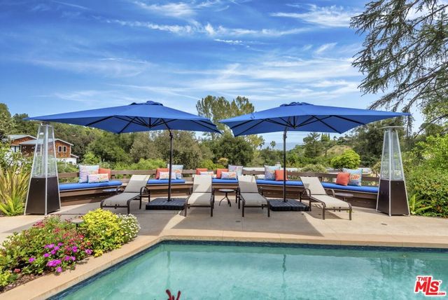 4101 Clear Valley Drive, Encino, CA 91436