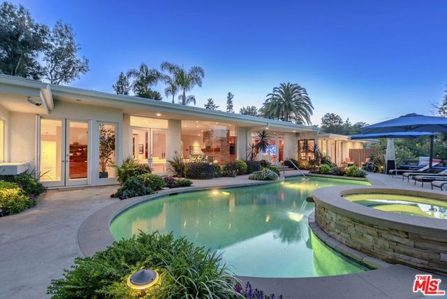 4101 Clear Valley Drive, Encino, CA 91436