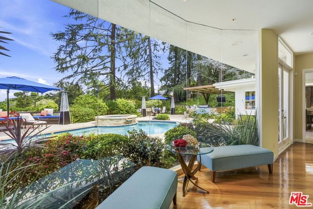 4101 Clear Valley Drive, Encino, CA 91436