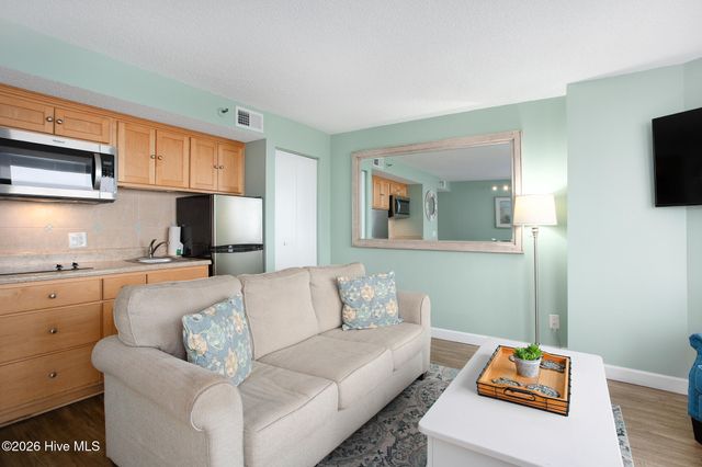 2700 N Lumina Avenue 209, Wrightsville Beach, NC 28480