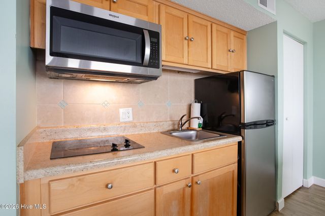 2700 N Lumina Avenue 209, Wrightsville Beach, NC 28480