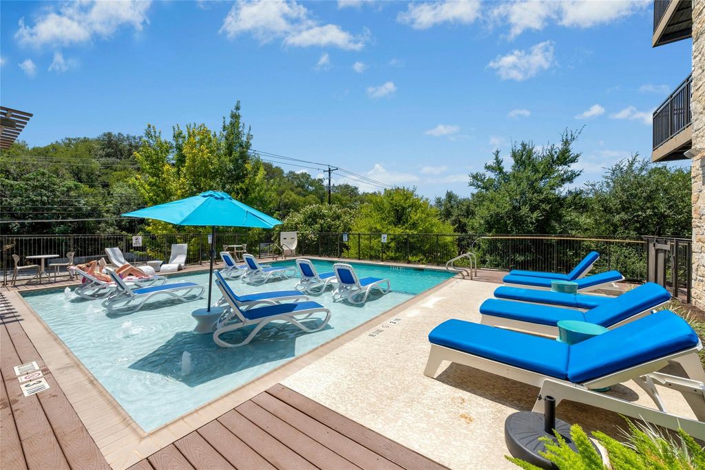1900 Barton Springs RD 4004, Austin, TX 78704