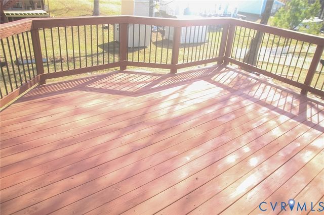 7037 Autumn Point Dr, North Chesterfield, VA 23234