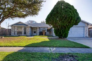 2408 Oak Brook Dr, Portland, TX 78374