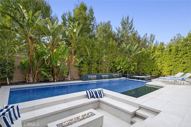 109 Whisper Rock, Irvine, CA 92602