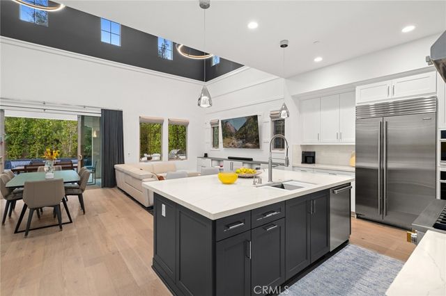 109 Whisper Rock, Irvine, CA 92602