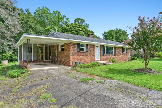1811 S Post Road, Patterson Springs, NC 28152