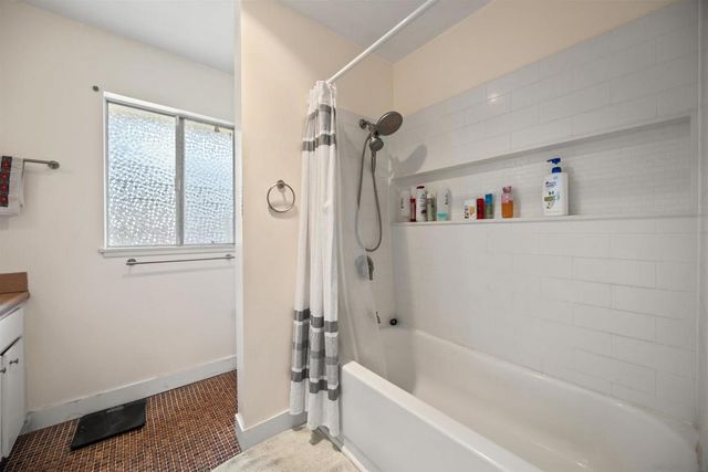 2841 Lloyd St, San Diego, CA 92117