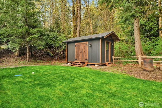23605 SE 132nd Way, Issaquah, WA 98027