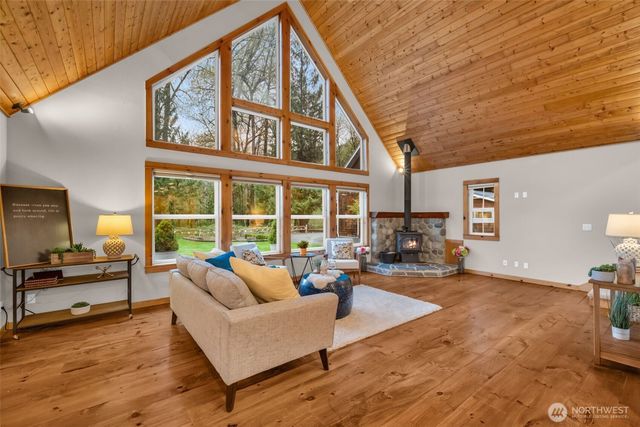 23605 SE 132nd Way, Issaquah, WA 98027