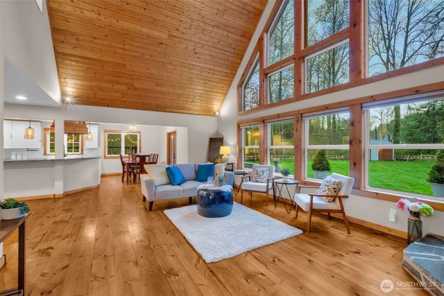 23605 SE 132nd Way, Issaquah, WA 98027