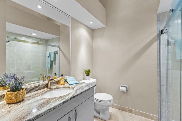 4601 LAS BRISAS LANE, Sarasota, FL 34238