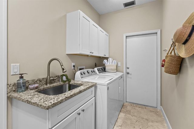 4601 LAS BRISAS LANE, Sarasota, FL 34238