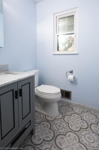 955 Covington, Marysville, MI 48040