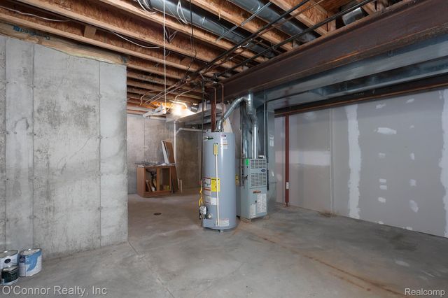 955 Covington, Marysville, MI 48040