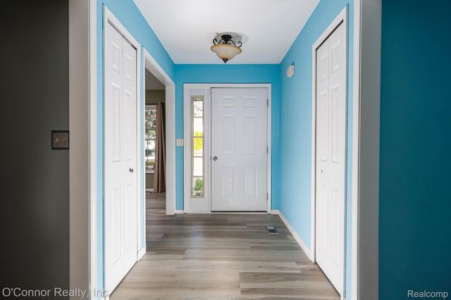 955 Covington, Marysville, MI 48040