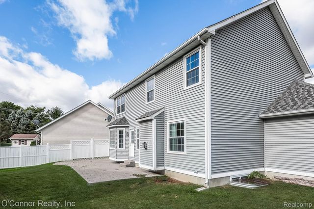 955 Covington, Marysville, MI 48040