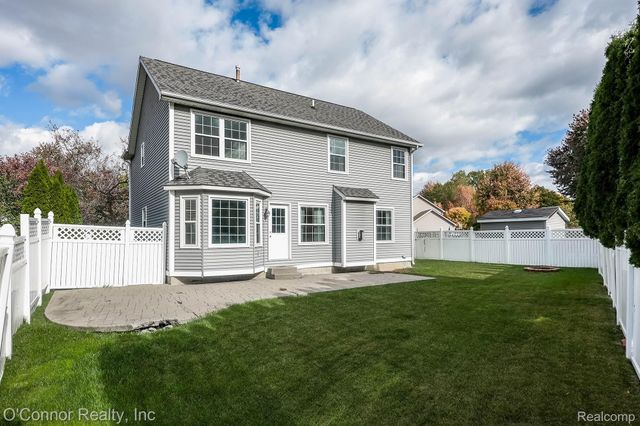 955 Covington, Marysville, MI 48040