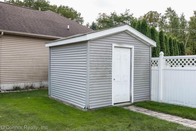 955 Covington, Marysville, MI 48040