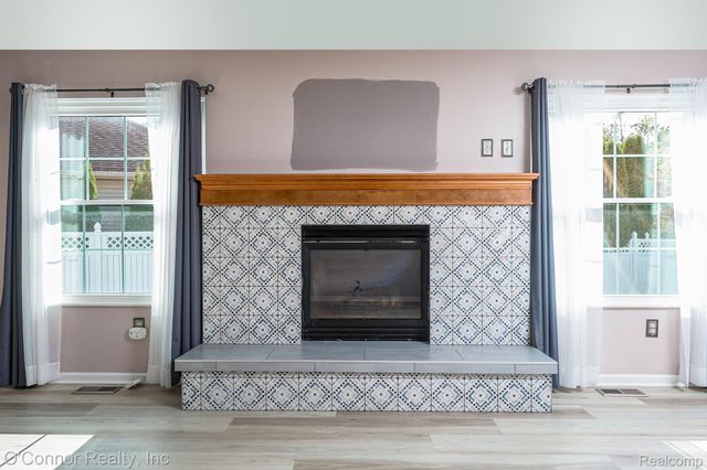 955 Covington, Marysville, MI 48040