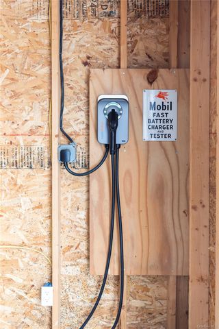 10 Fred Hessinger Road, Callicoon Center, NY 12724