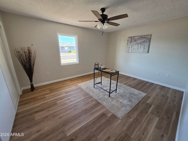 10821 W AMBER Trail, Sun City, AZ 85351