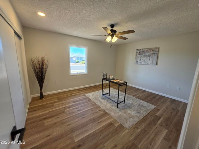 10821 W AMBER Trail, Sun City, AZ 85351