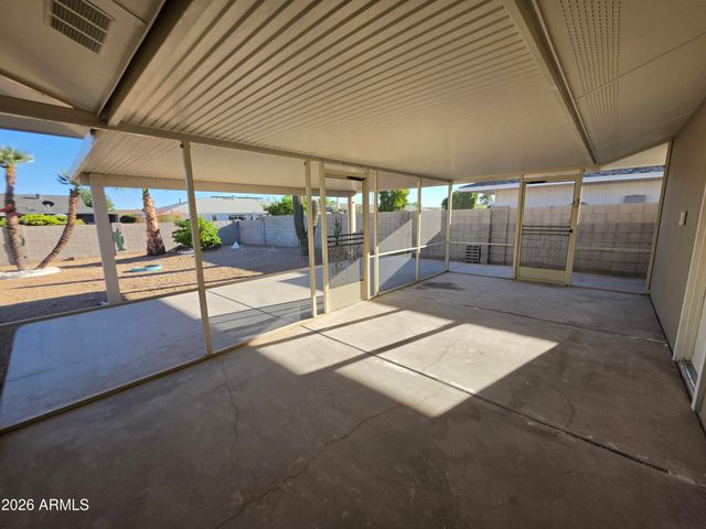 10821 W AMBER Trail, Sun City, AZ 85351