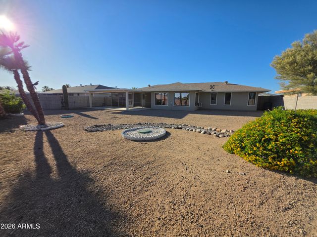 10821 W AMBER Trail, Sun City, AZ 85351