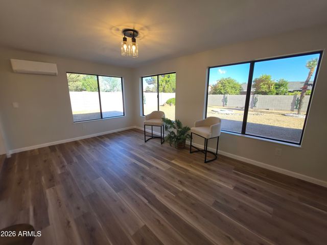 10821 W AMBER Trail, Sun City, AZ 85351