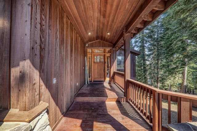 11707 Skislope Way, Truckee, CA 96161